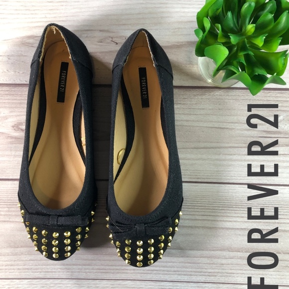 Forever 21 Flats with Studs Size 6 - Picture 1 of 5